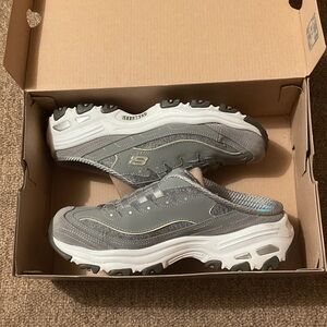 Skechers D'Lites with Air-Cooled Memory Foam
